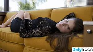 Anna Kendrick / AnnaKendrick47 nude photo #1410