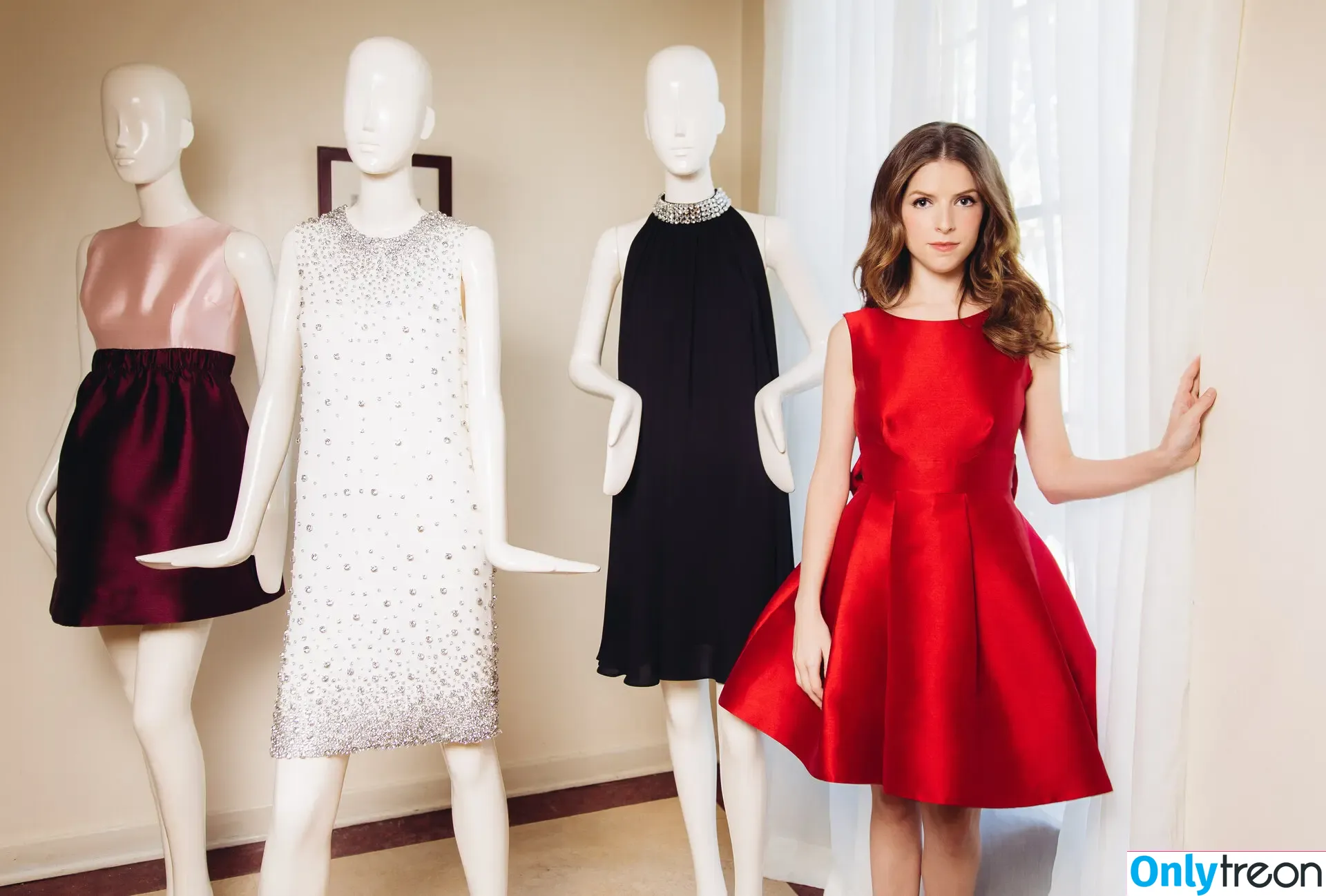 Anna Kendrick nude photo #1134 (AnnaKendrick47)