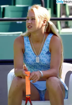 Anna Kournikova / annakournikova nude photo #0403