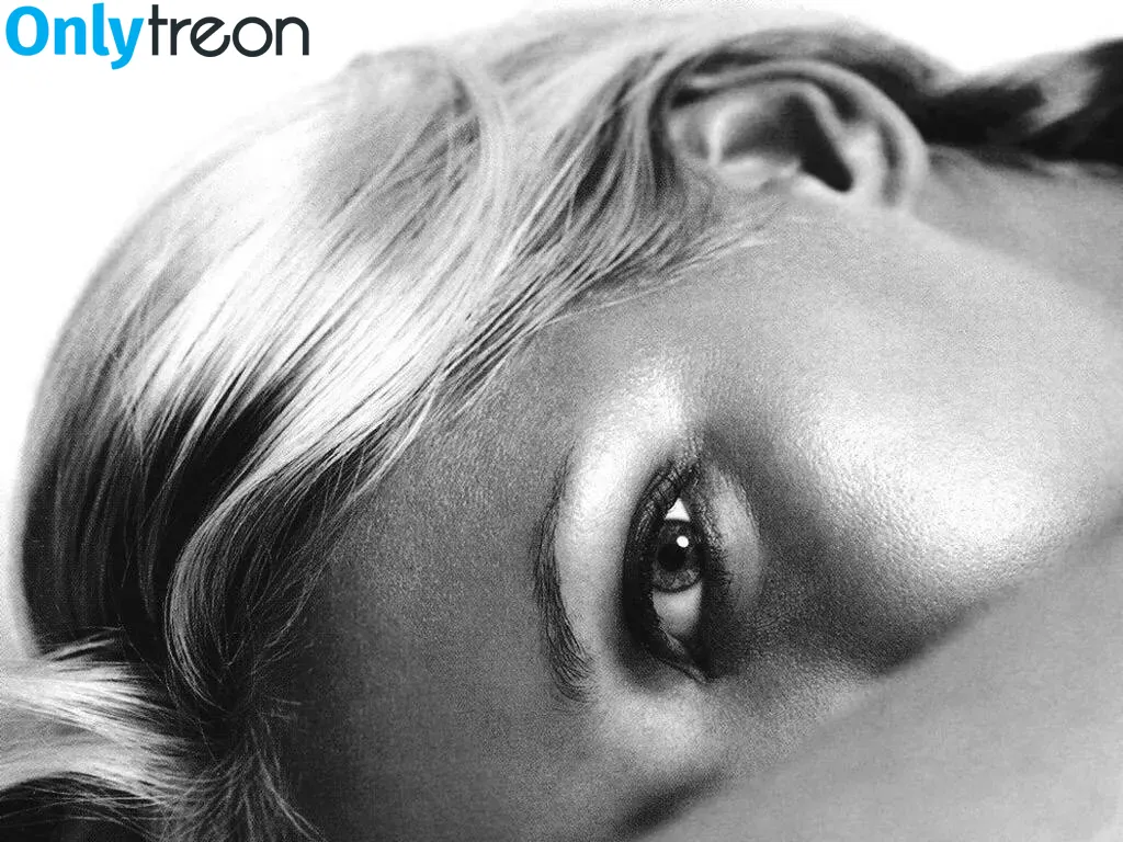Anna Kournikova nude photo #0064 (annakournikova)