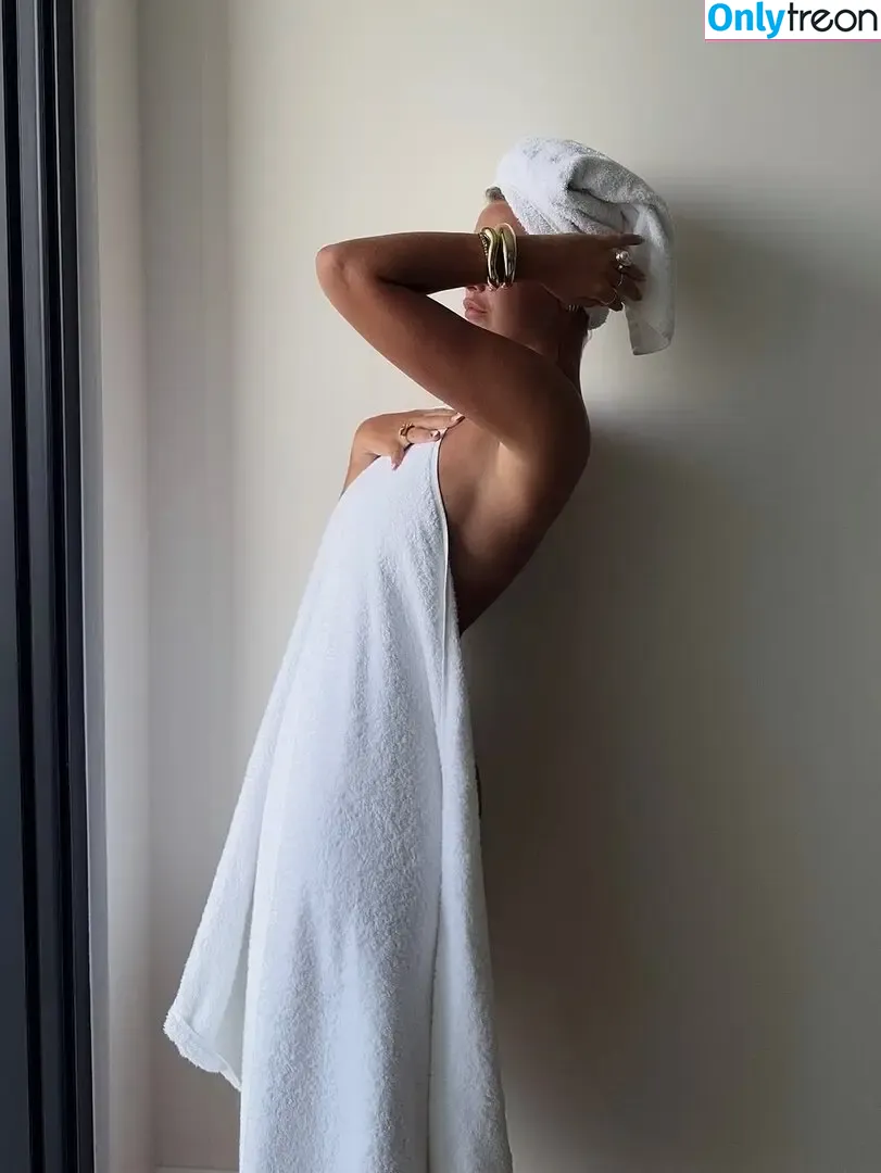 Anna Maria Schimanski nude photo #0317 (mariavschimanski)