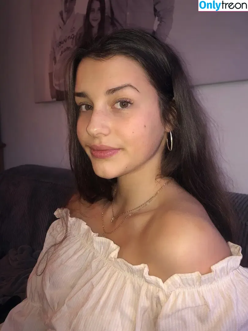 Anna Pinna nude photo #0008 (anna_.pinna)