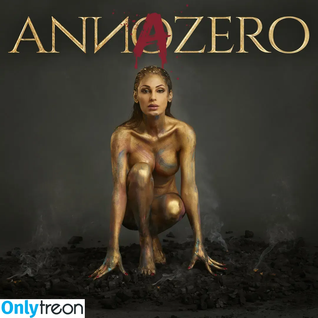 Anna Tatangelo nude photo #0071 (annatatangeloofficial)