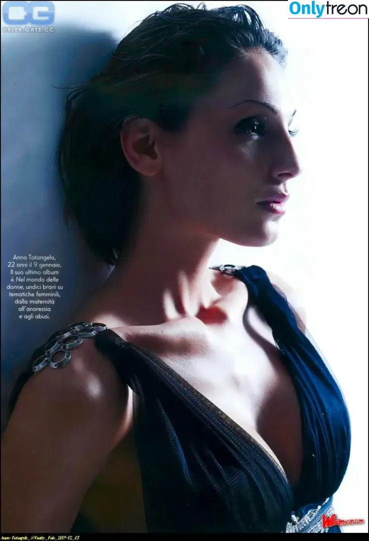 Anna Tatangelo nude photo #0077 (annatatangeloofficial)