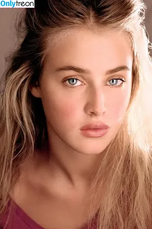 Anna Van Patten / anna.vanpatten nude photo #0005