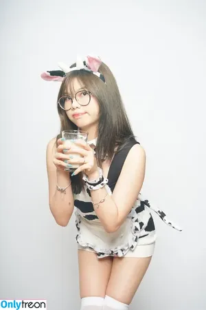 annababy / annaababyy nude photo #0090