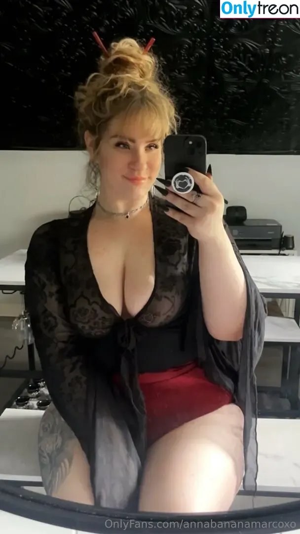 annabananamarcoxo nude photo #0006 (annabananamarcoxo)