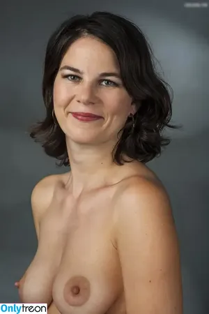 Annalena Baerbock / abaerbock nude photo #0317