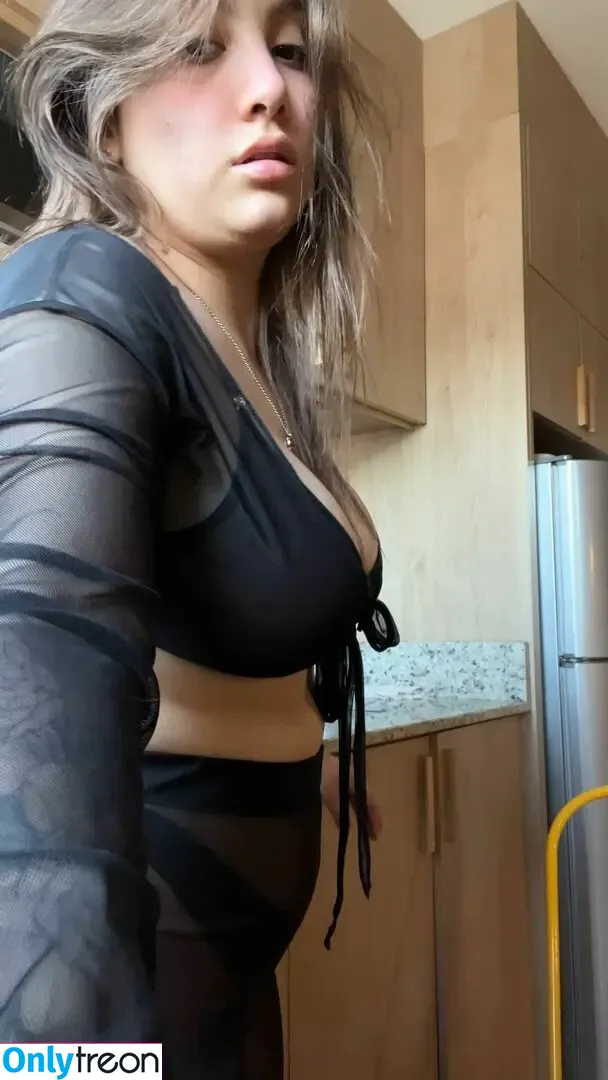 Annalexxx nude photo #0009 (Annalexxx)