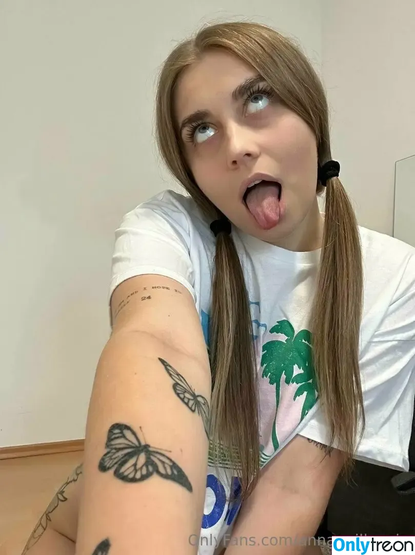 annamillervip nude photo #0029 (annamillller)