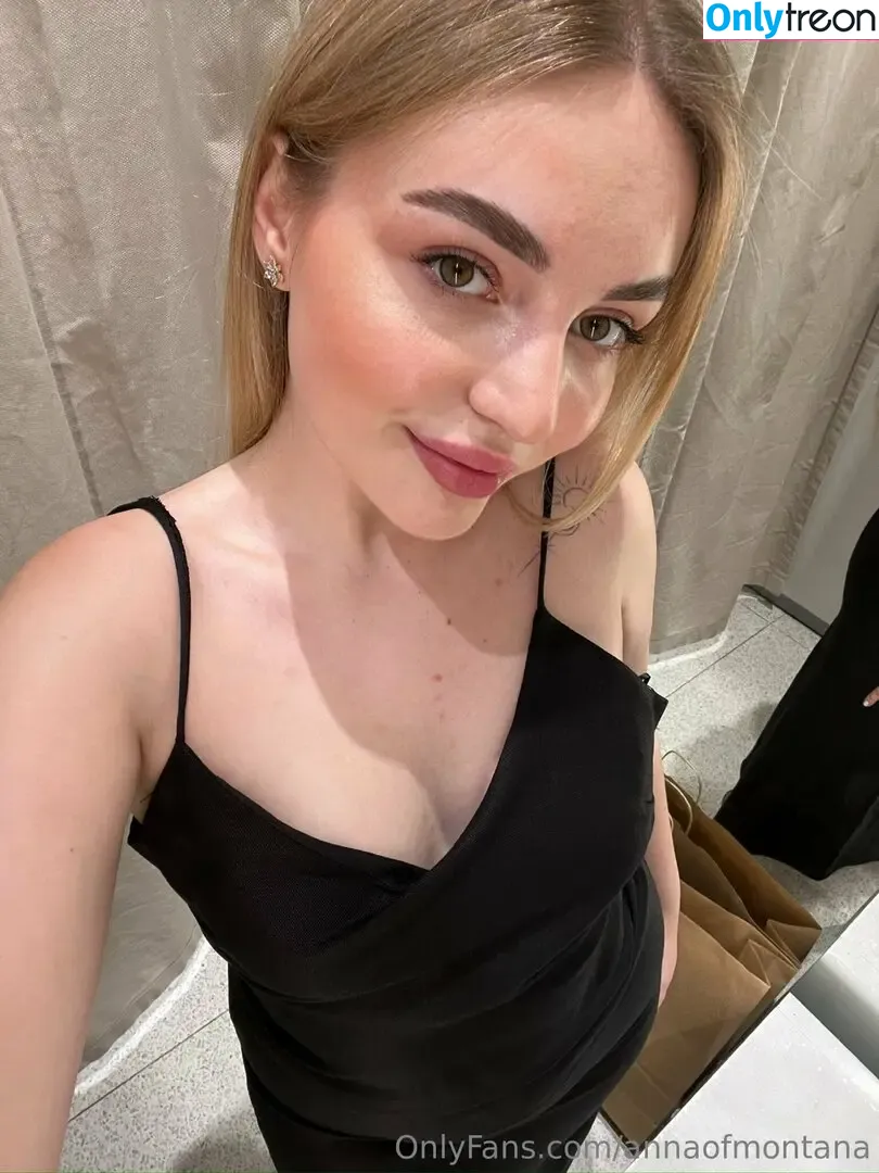 annaofmontana nude photo #0004 (annaofmontana)