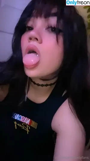 annatigarr / annatiger / that_weirdasian nude photo #0123