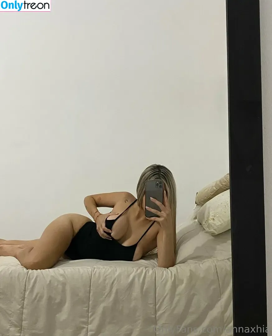 annaxhia nude photo #0024 (annaxia)