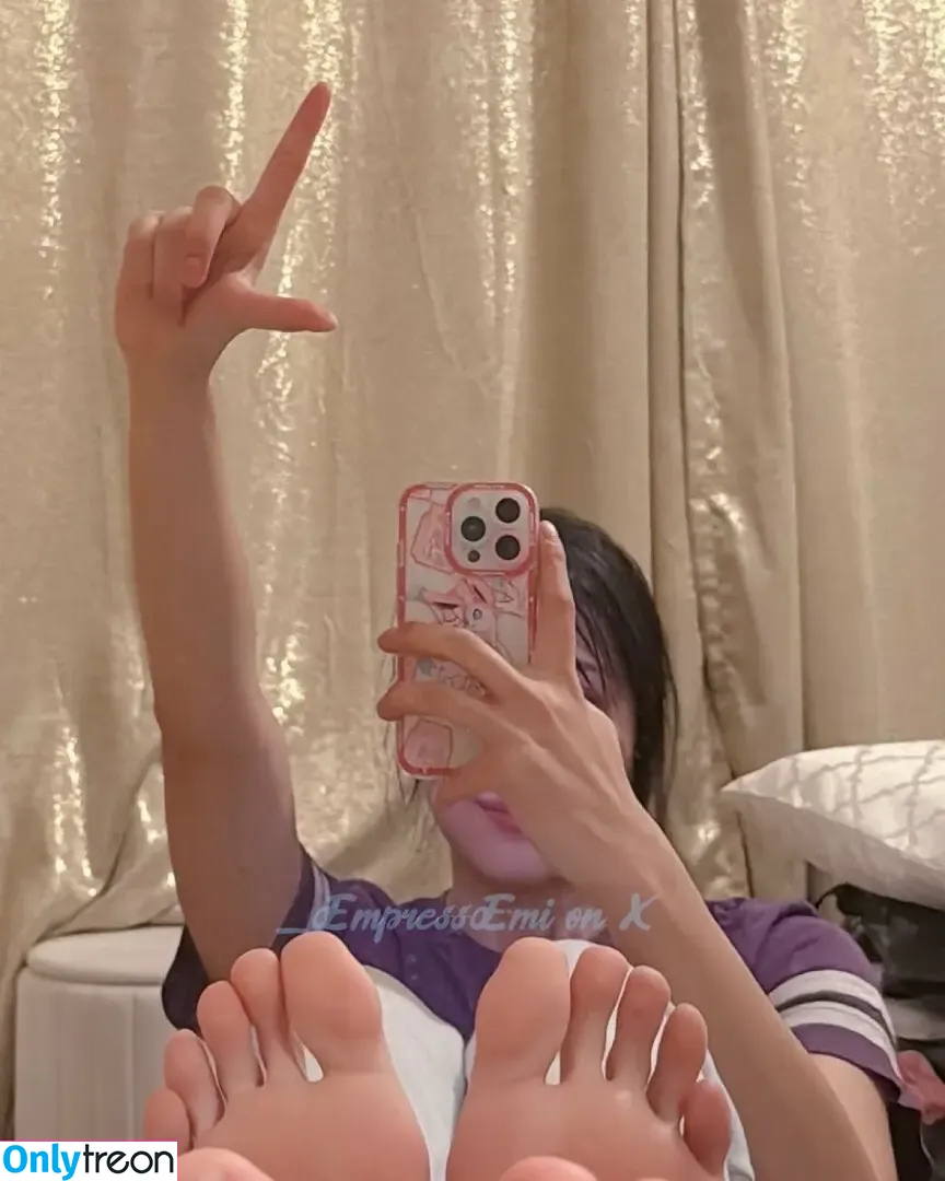 Annchirisu nude photo #0007 (Annchirisu)