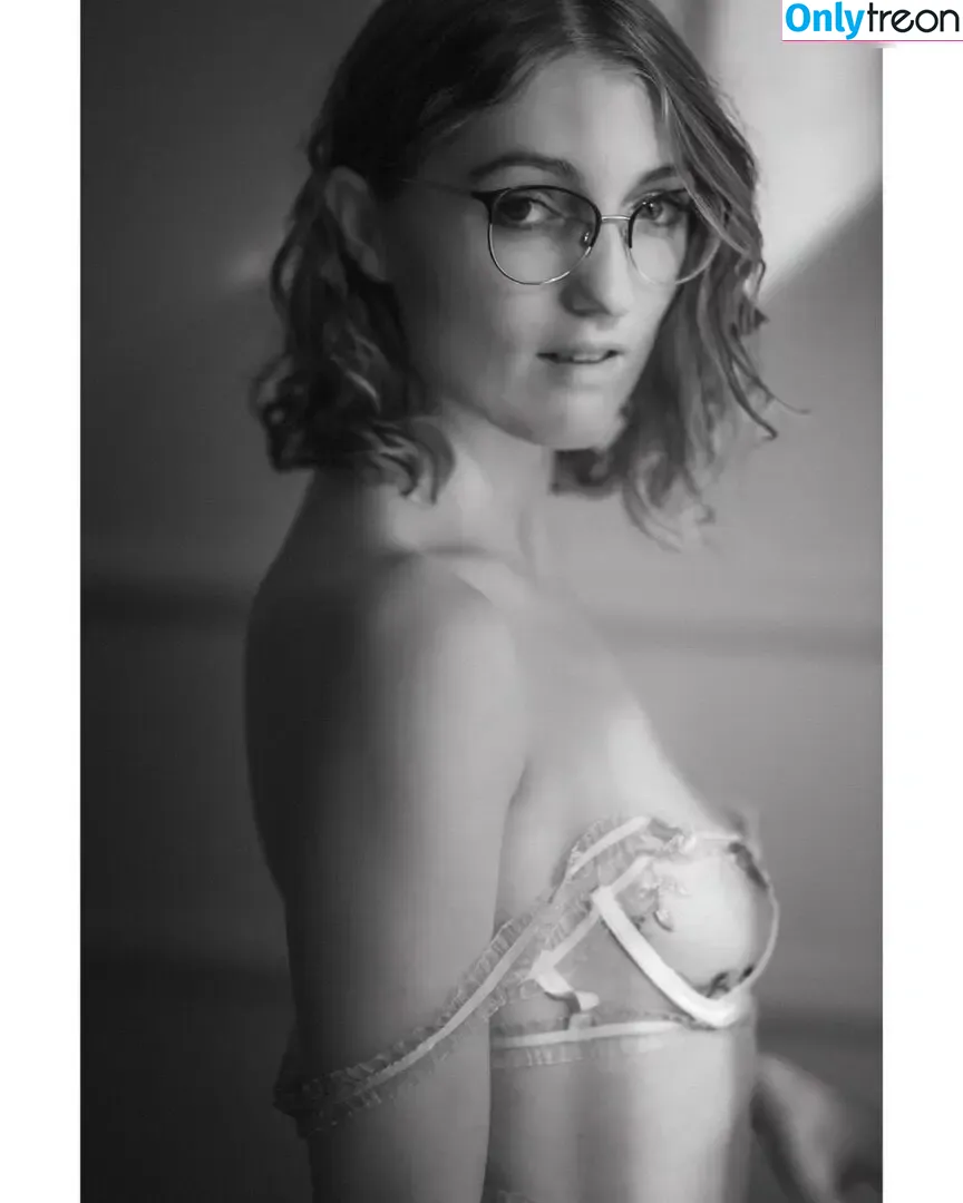 Anne vom Silberdorf nude photo #0134 (anne_aus_der_goldstadt / posts)