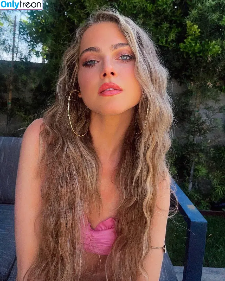 Anne Winters nude photo #0058 (anna_winters / annewinters)