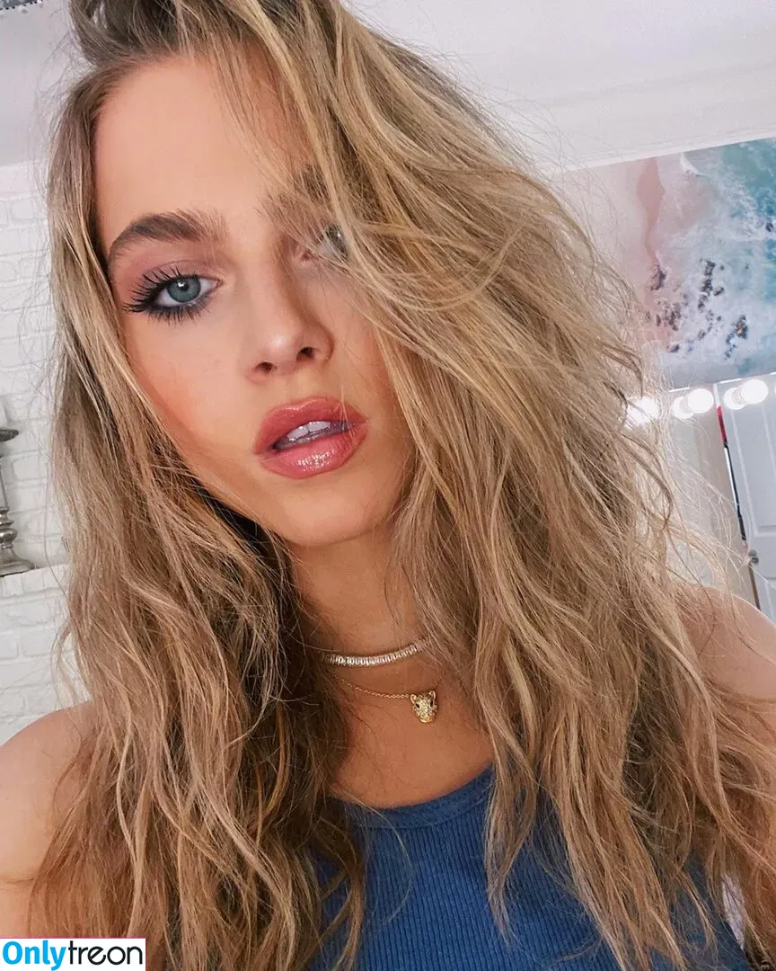 Anne Winters nude photo #0192 (anna_winters / annewinters)