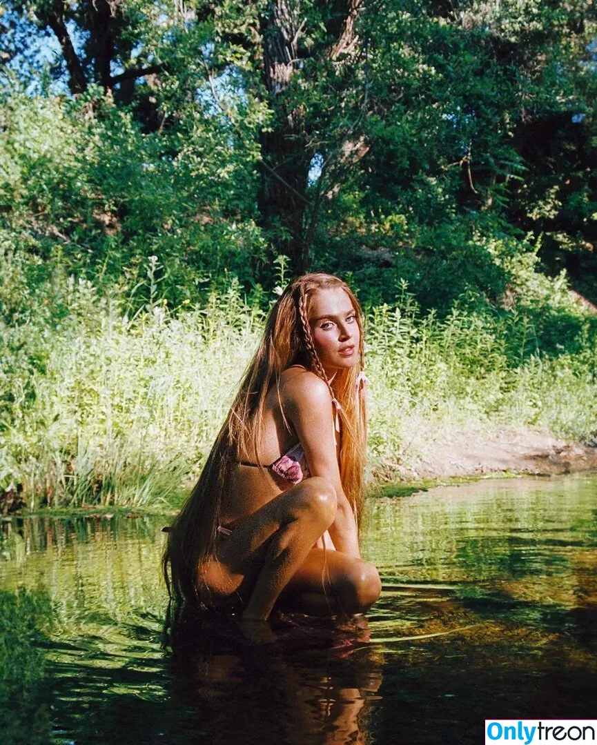 Anne Winters nude photo #0289 (anna_winters / annewinters)
