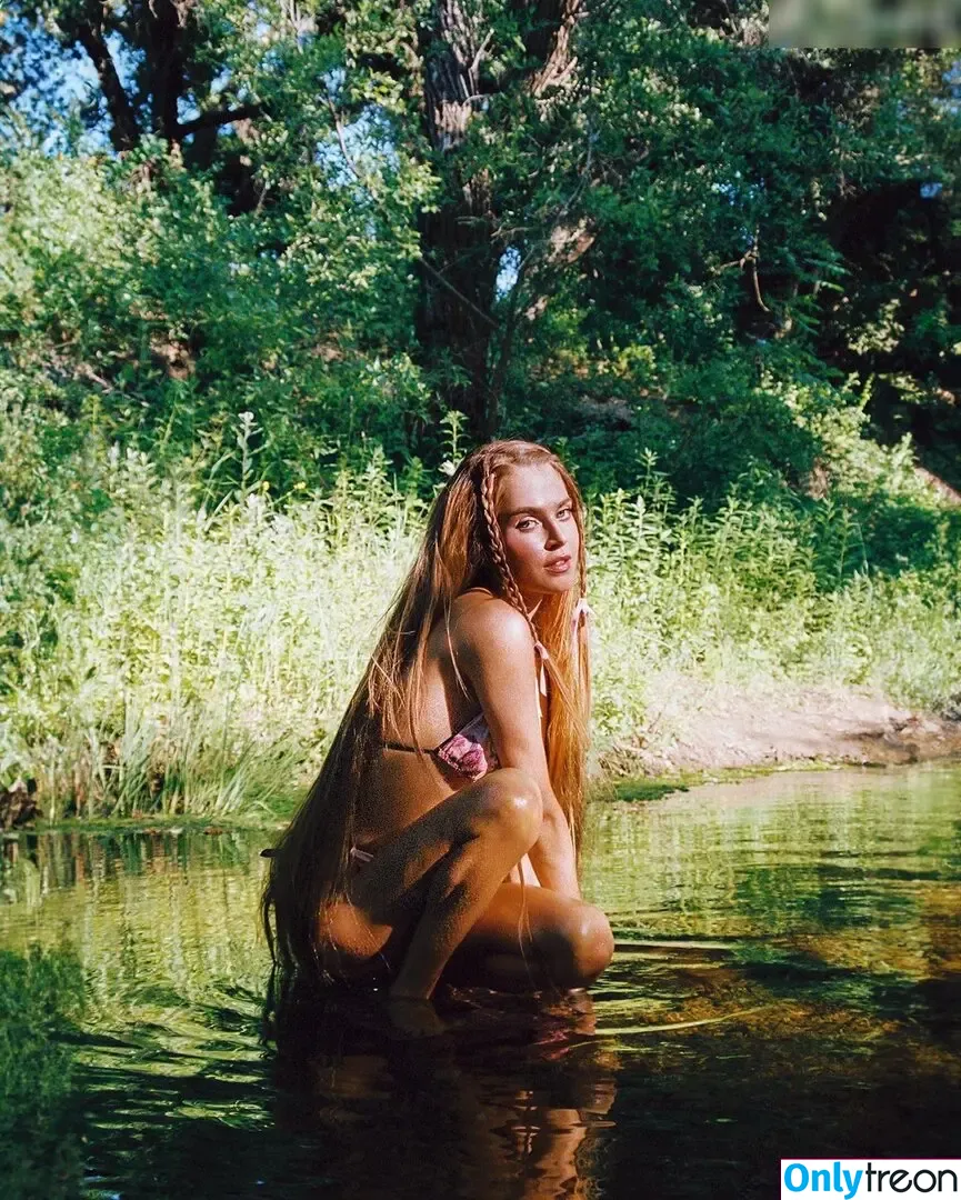 Anne Winters nude photo #0414 (anna_winters / annewinters)