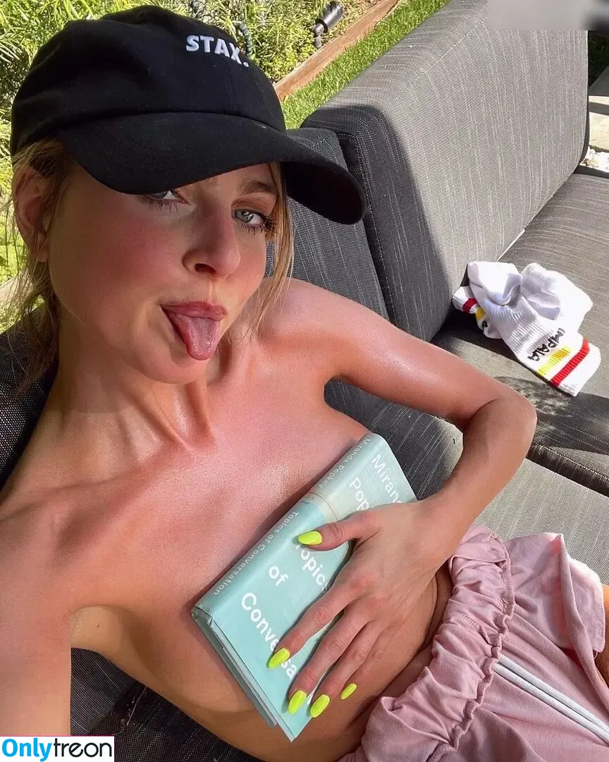 Anne Winters nude photo #0424 (anna_winters / annewinters)