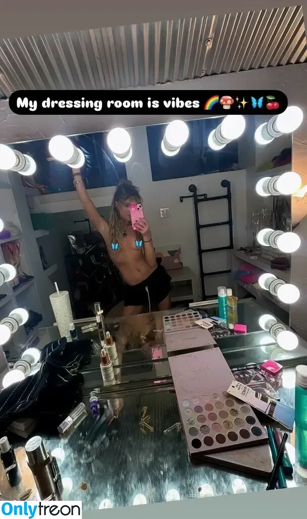 Anne Winters nude photo #0673 (anna_winters / annewinters)