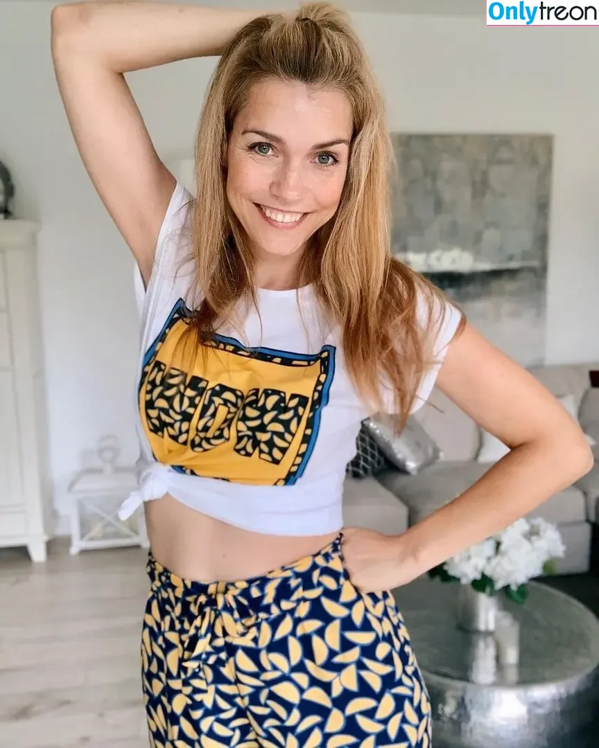 Annett Möller nude photo #0106 (annett.moeller / annettmoeller)