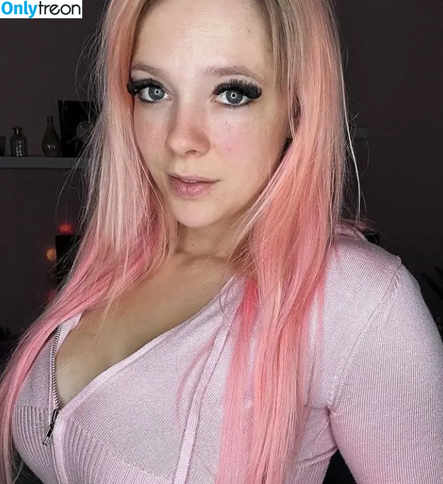 Annewünsche nude photo #0014 (Annewünsche)