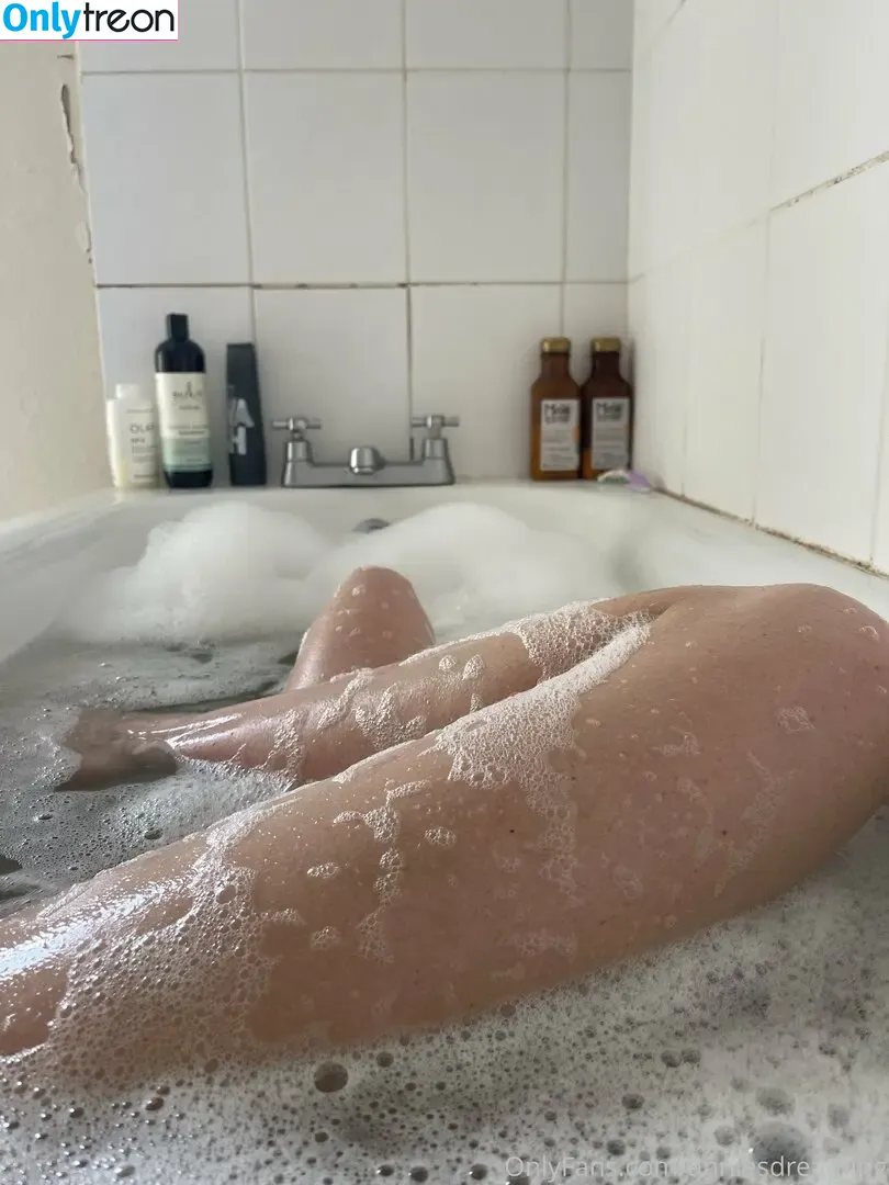annieecharlottefree nude photo #0444 (annieecharlotte)