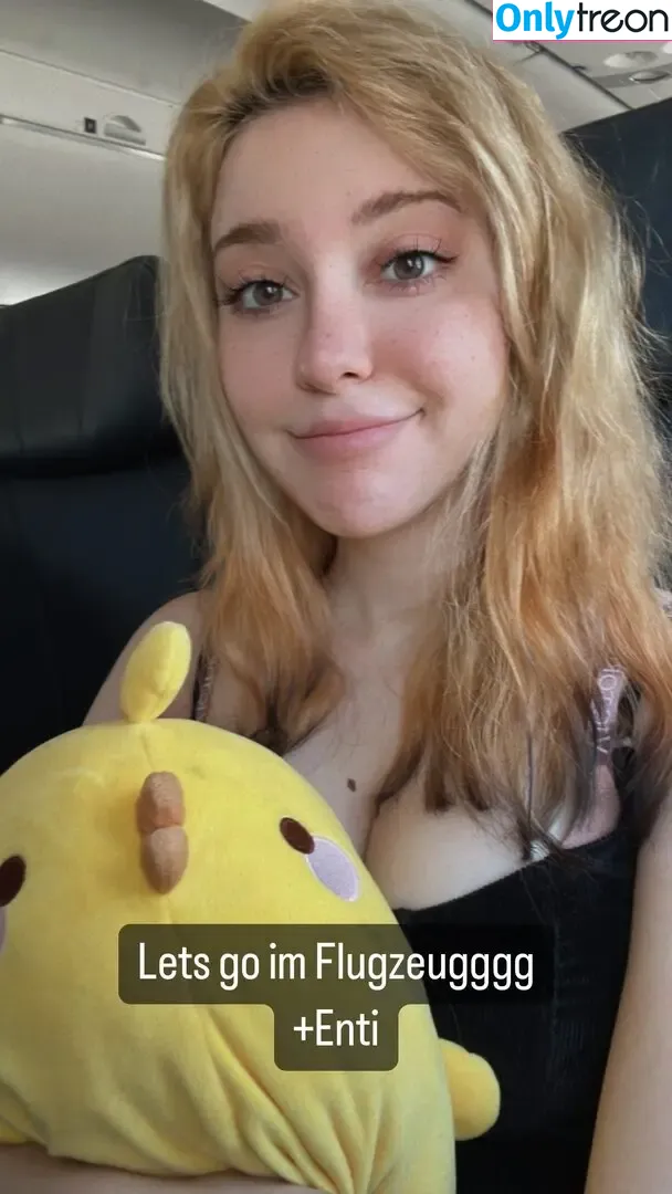 AnniTheDuck nude photo #0283 (AnniTheDuck)