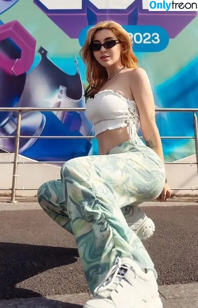 AnniTheDuck nude photo #0341 (AnniTheDuck)