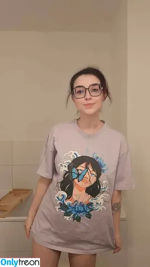 AnniTheDuck nude photo #1617