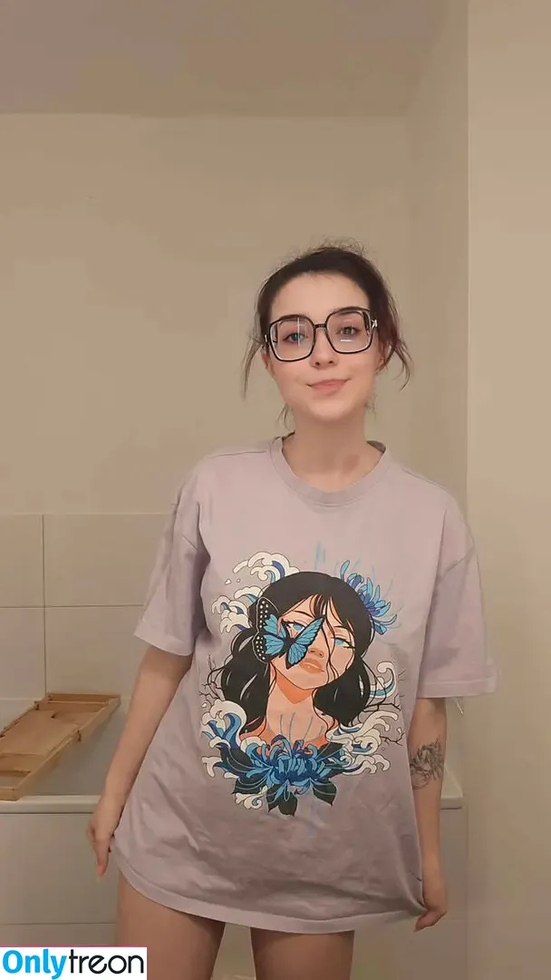 AnniTheDuck nude photo #1617 (AnniTheDuck)