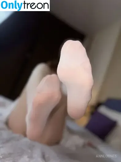 AnnLornes nude photo #0002 (alysanylon2 / ann_lewnes)