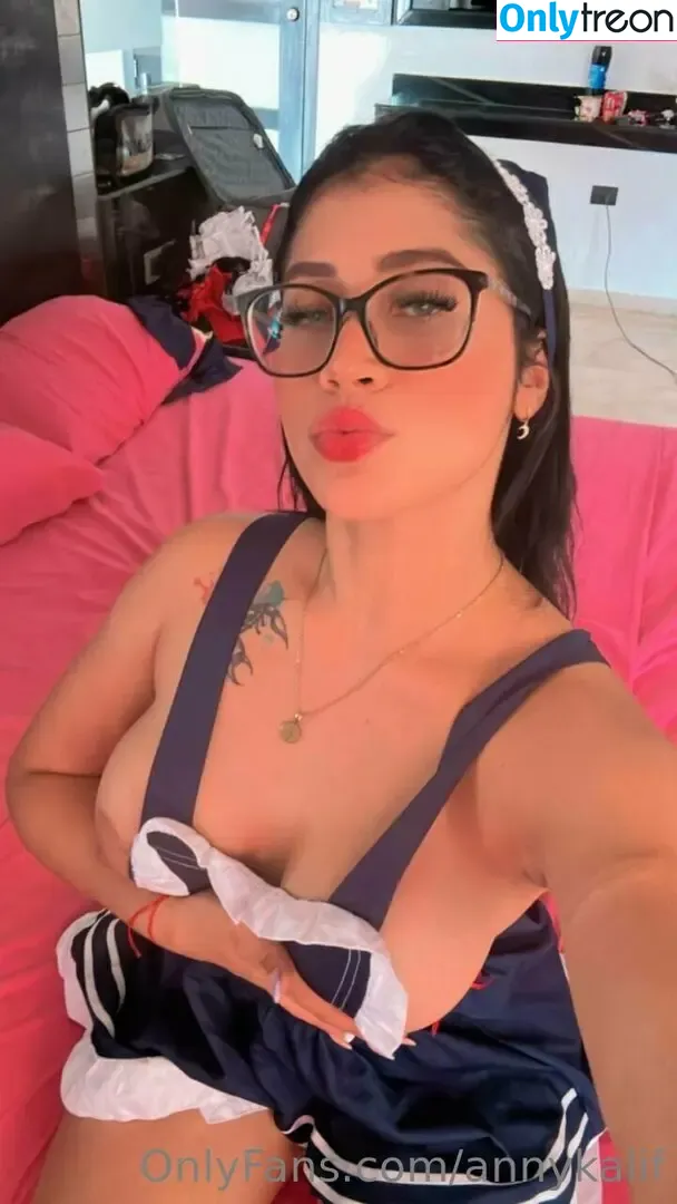 annykalif nude photo #0286 (annakalifa)