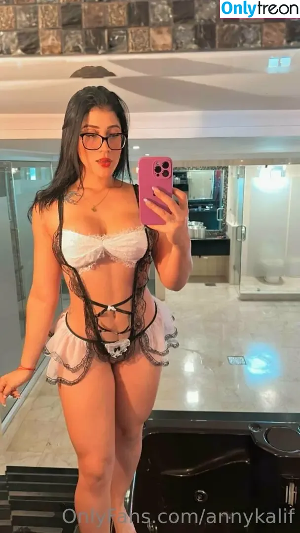 annykalif nude photo #0303 (annakalifa)