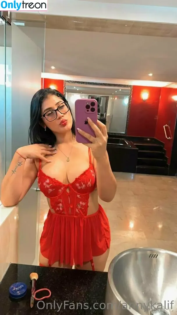 annykalif nude photo #0305 (annakalifa)