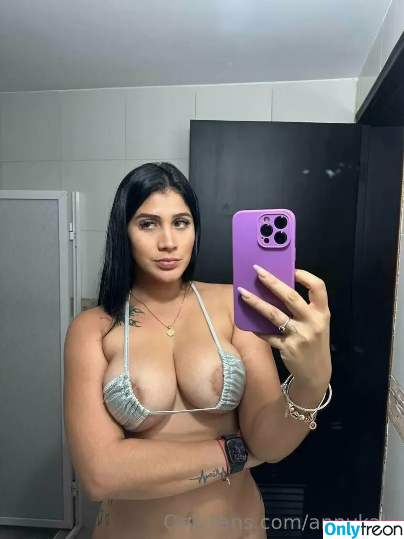 annykalif nude photo #0316 (annakalifa)