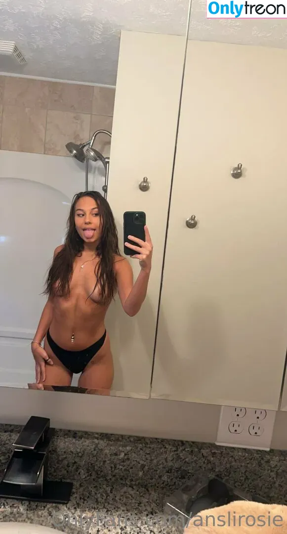 Anslirosie nude photo #0262 (essirose_)
