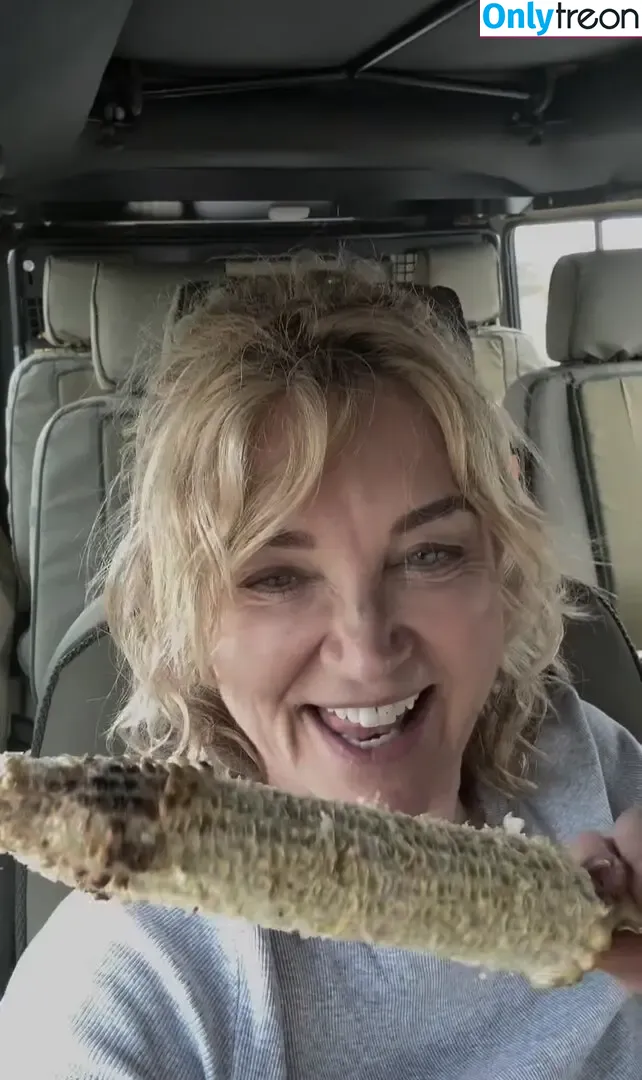 Anthea Turner nude photo #0167 (antheaturner)