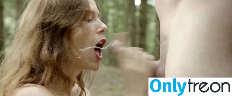 Antje Mönning nude photo #0008 (AntjeMoenning)