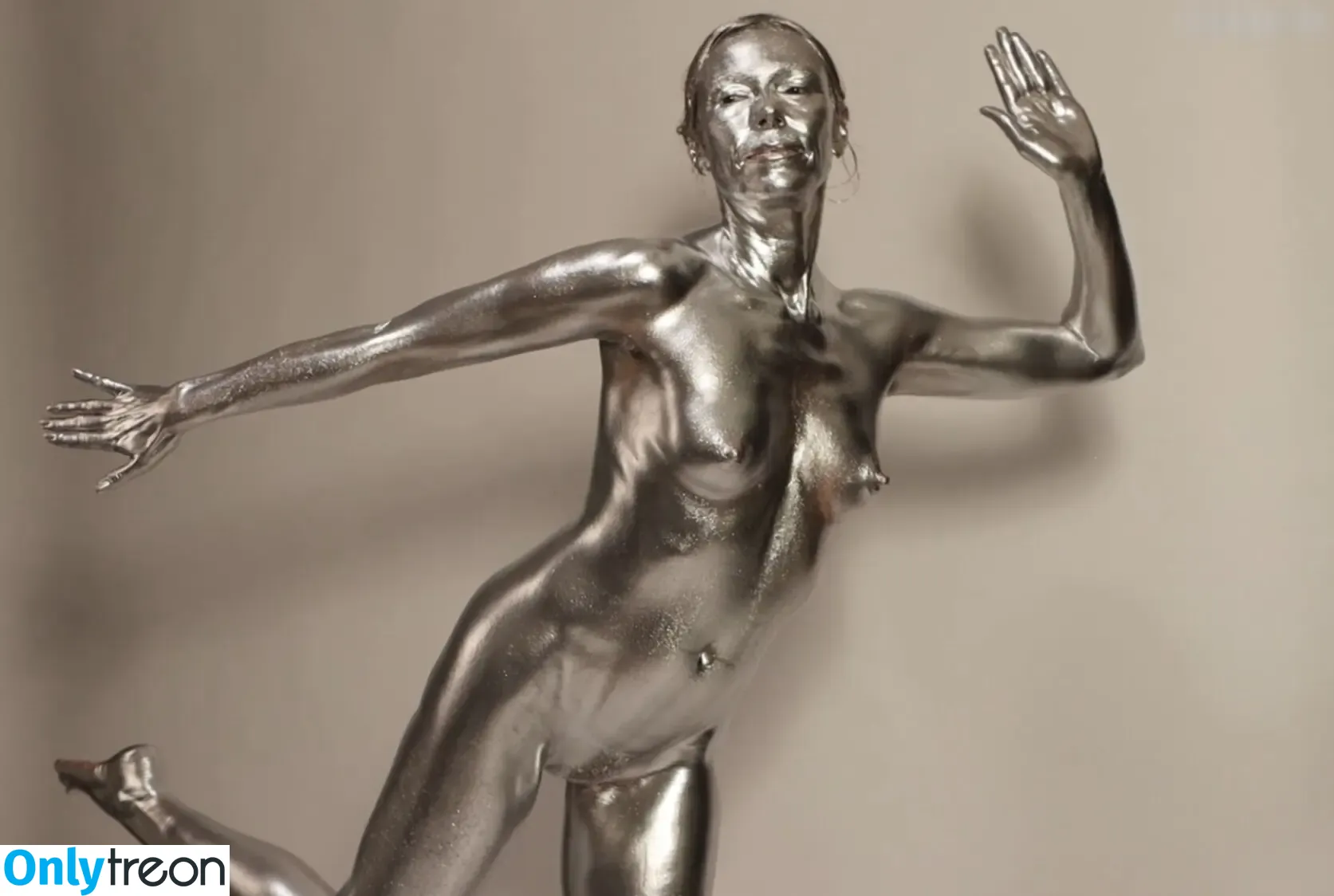 Antje Mönning nude photo #0500 (AntjeMoenning)