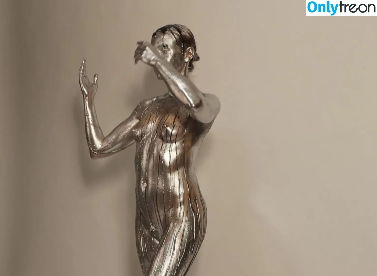 Antje Mönning nude photo #0502 (AntjeMoenning)