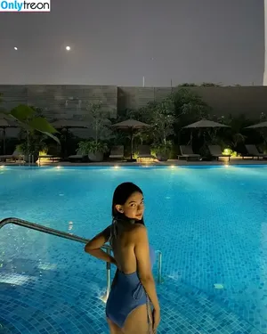 Anushka Sen / anushkasen0408 nude photo #0057