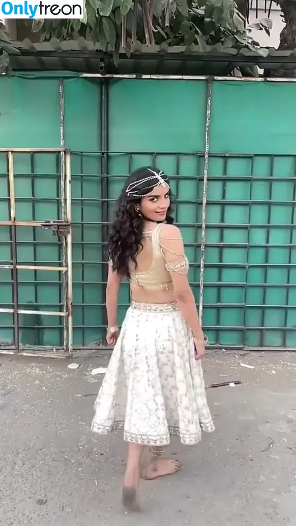 Anveshi Jain nude photo #0080 (anveshi25 / anveshijain)