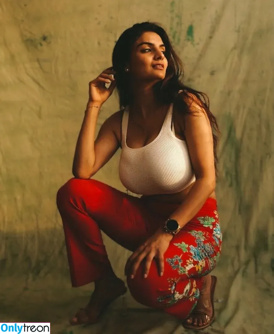 Anveshi Jain nude photo #0202 (anveshi25 / anveshijain)