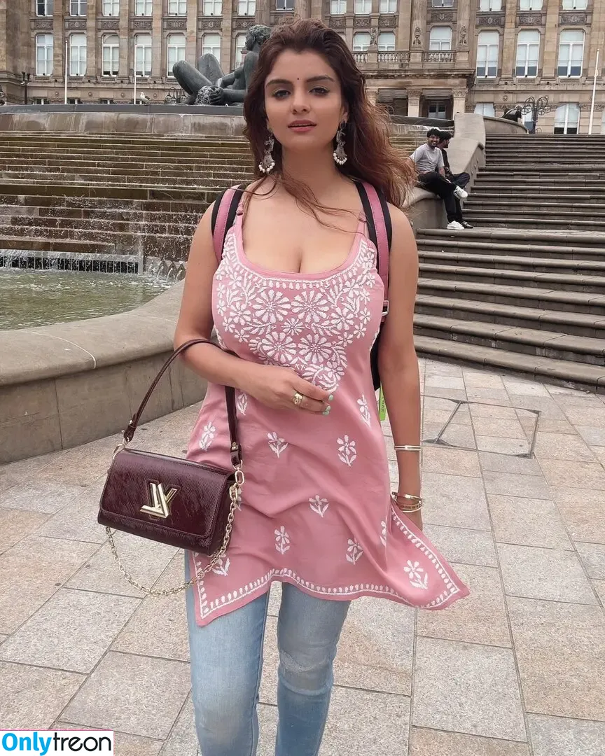 Anveshi Jain nude photo #0719 (anveshi25 / anveshijain)