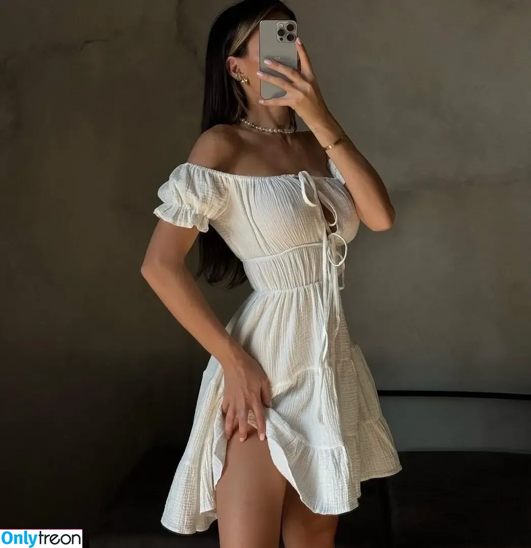 Anya Chernykh nude photo #0021 (Noir Anna / Noirranna)