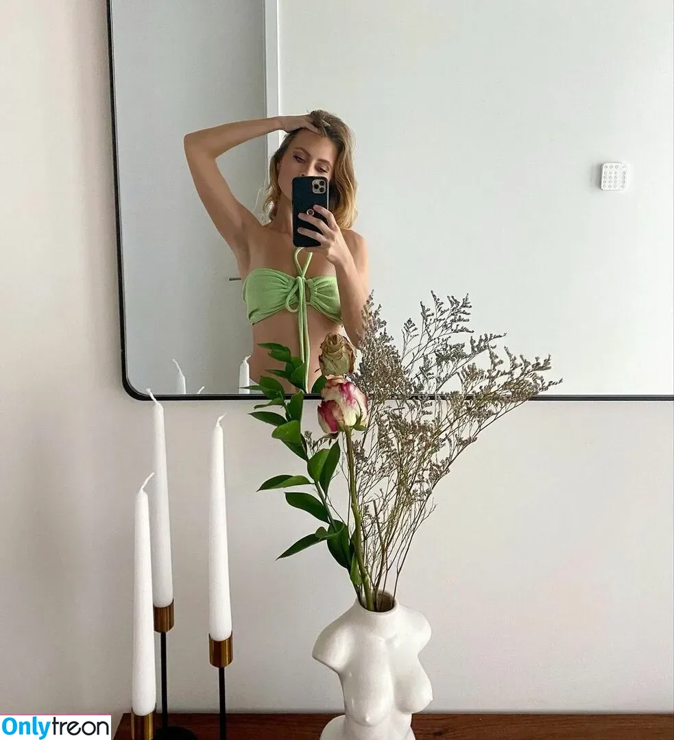 Anya Olsen nude photo #0192 (anyaolsen / anyaolsenXXX / onlyanyaolsen)