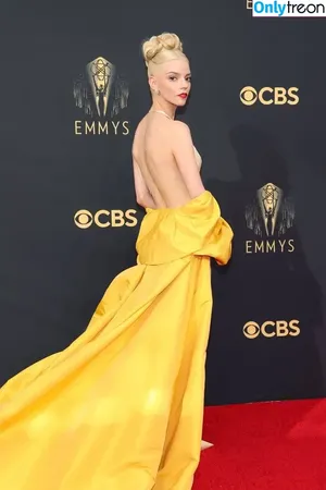 Anya Taylor-Joy / Anya Taylor Joy / anyataylorjoy nude photo #0030