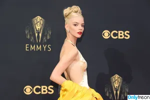 Anya Taylor-Joy / Anya Taylor Joy / anyataylorjoy nude photo #0032